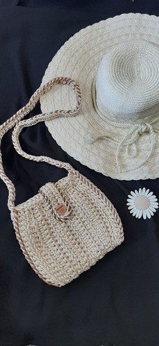 Borsa tracolla all uncinetto - a,