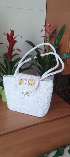 Borsa all uncinetto fatta - borsa, all'uncinetto