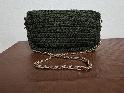 Borsa all uncinetto fatta - fatta, a