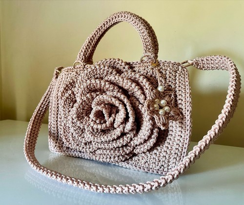 Borsa all uncinetto fatta - borsa, a