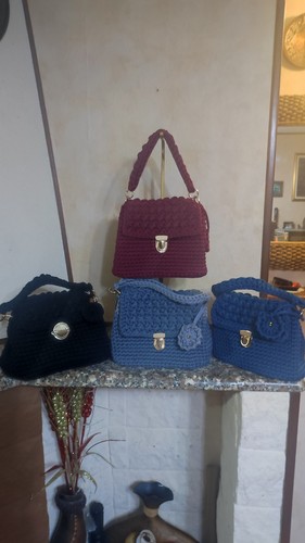 Borsa all uncinetto fatta - borsa, a